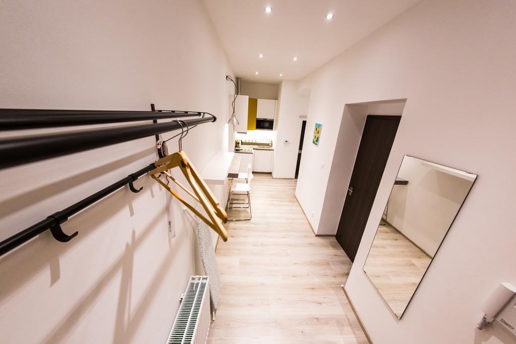 Freedom Rooms & Apartments Praag Buitenkant foto