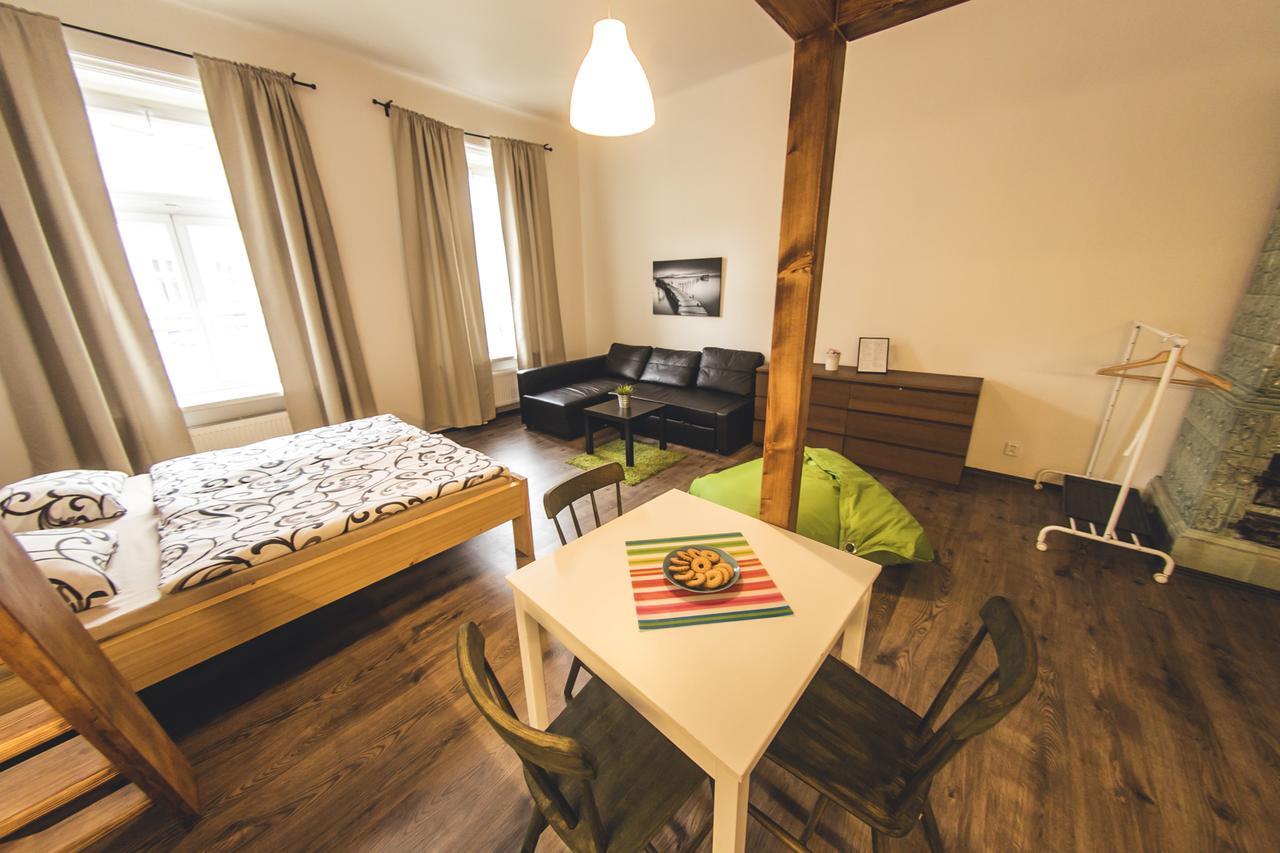 Freedom Rooms & Apartments Praag Buitenkant foto