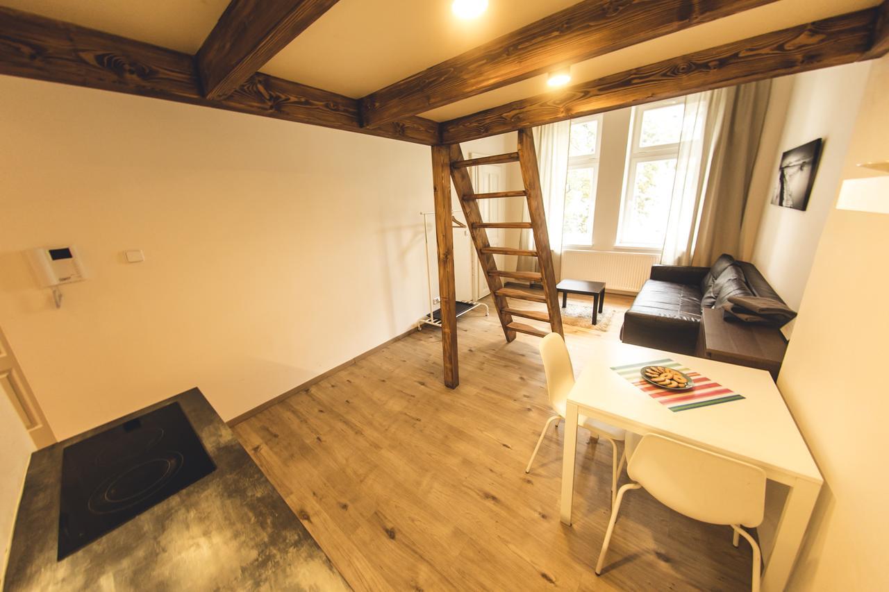 Freedom Rooms & Apartments Praag Kamer foto